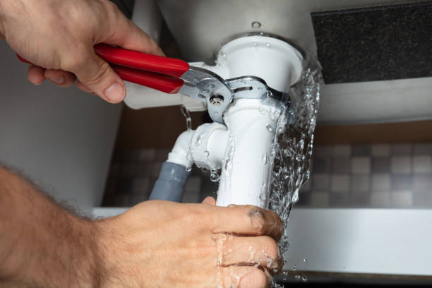 Best Emergency water damage restoration  in Newburg, WI